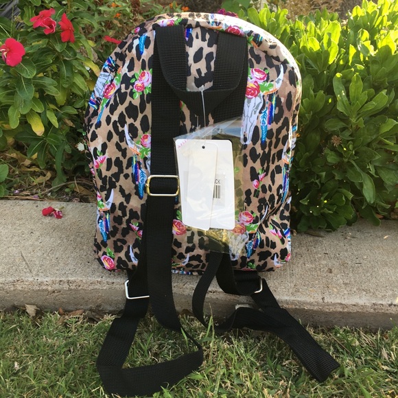 Small Leopard Backpack - Picture 3 of 3